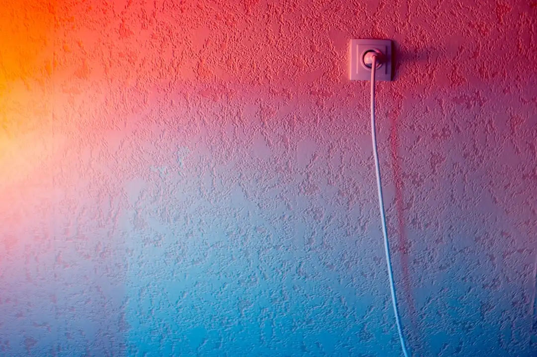 昆明商铺安防监控系统选型：红外报警与门磁的联动配置方案